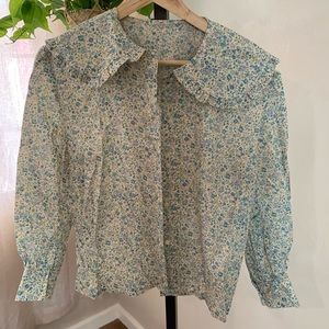 Doen Style Oversized Collar Blouse Top Dainty Floral Pattern